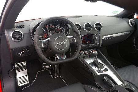 Audi TT RS, Cockpit