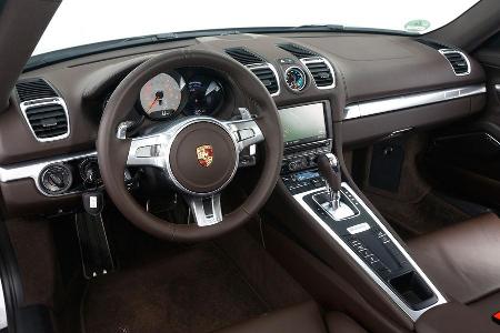 Nissan 370Z Nismo, Cockpit