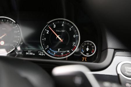 BMW 535i Touring xDrive, Rundinstrumente
