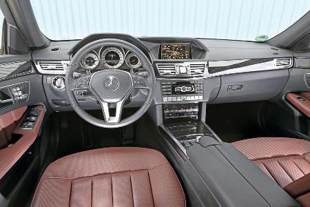 Mercedes E 400 T 4Matic, Cockpit
