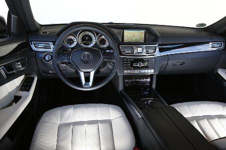 Mercedes E 200 CDI T, Cockpit