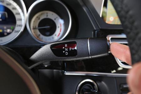 Mercedes E 200 CDI T, Lenkradhebel