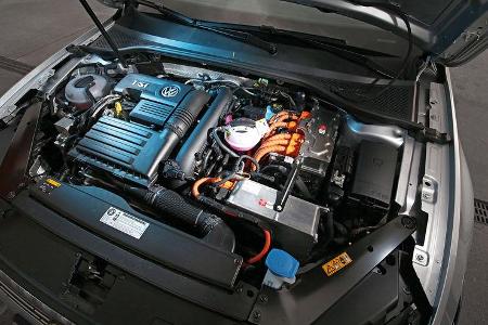 VW Passat GTE, Motor
