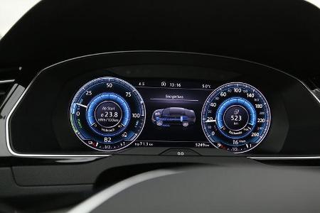 VW Passat GTE, Anzeigeinstrumente