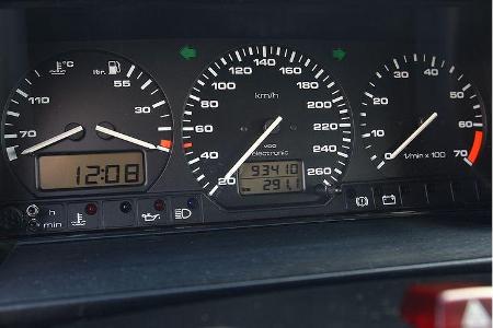 Ein gut erhaltener G60 mit maximal 100.000 Kilometern auf der Uhr kommt auf rund 4.000 Euro, hervorragend gepflegte Exemplar...