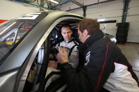 Mercedes-AMG GT3, Tracktest, Einweisung