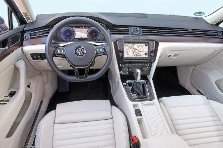 VW Passat, Cockpit