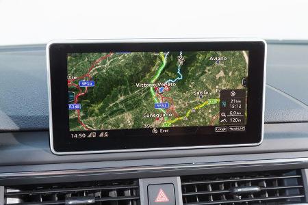 Audi A4, Navi