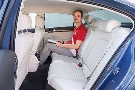 VW Passat, Fondsitze