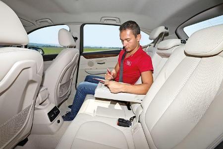 BMW 225i Active Tourer, Fondsitz, Armlehne