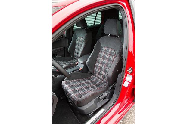 VW Golf GTI, Fahrersitz