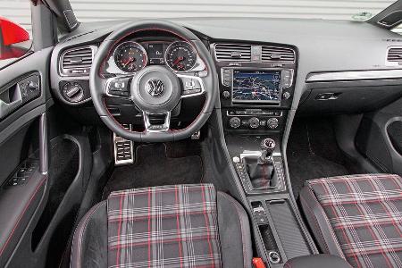 VW Golf GTI, Cockpit