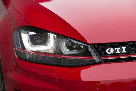 VW Golf GTI, Frontscheinwerfer
