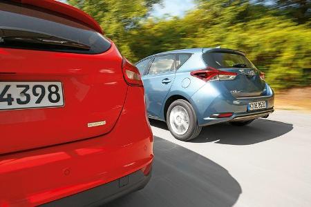 Ford Focus 1.0 Ecoboost, Toyota Auris 1.2T, Heckansicht