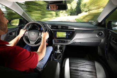 Toyota Auris 1.2T, Cockpit, Fahrersicht
