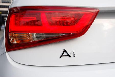 Audi A1 Sportback 2.0 TDI, Rücklicht, Emblem