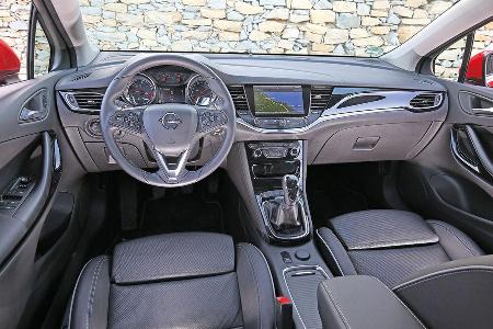 Opel Astra 1.6 CDTI, Cockpit