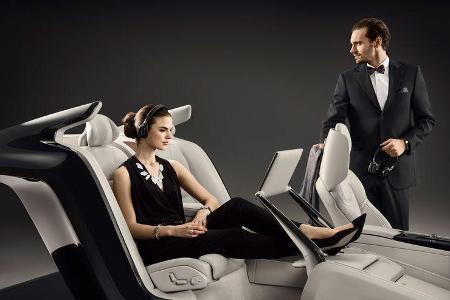 Volvo S90 Excellence Lounge Console