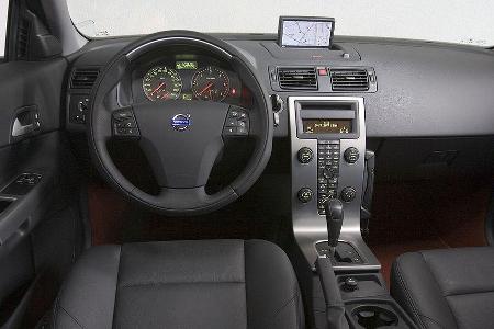 Cockpit genau wie im Volvo S40 und V50.