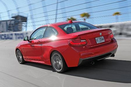 BMW M235i, Heckansicht