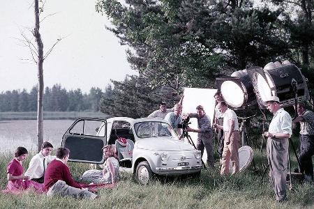 Fotoshooting mit dem Fiat 500 in den späten 50ern.