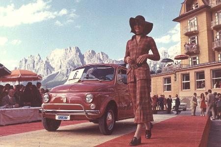 Der 500 auf dem Laufsteg (Cortina 1970) ...