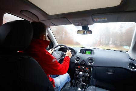 Renault Koleos dCi 175 4x4, Cockpit, Fahrersicht