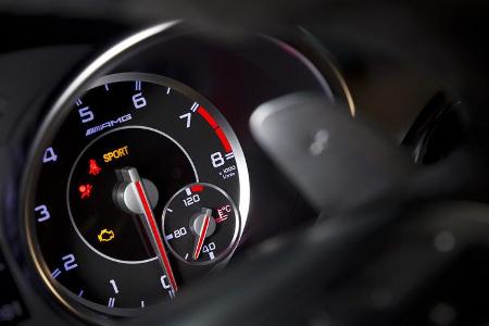 Mercedes SLK 55 AMG, Rundinstrumente