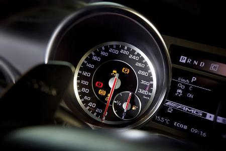 Mercedes SLK 55 AMG, Rundinstrumente