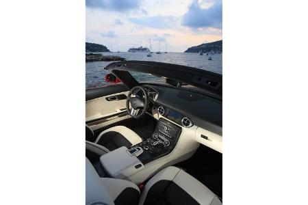 Mercedes SLS AMG Roadster, Cockpit