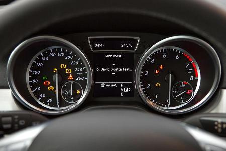 Mercedes ML 350, Tacho, Anzeigeinstrumente
