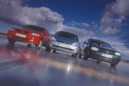 Ford Focus 1.6i 16 V, Opel Astra 1.6 16 V, VW Golf 1.6