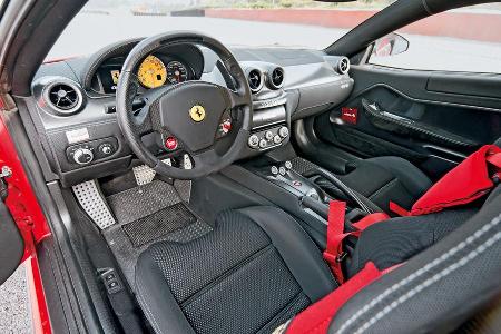 Ferrari 599 GTO, Cockpit
