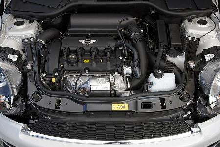 06/11 Mini Coupe, Motor