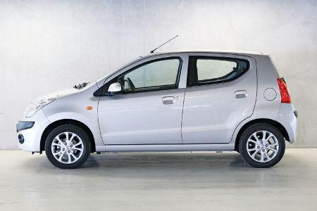 Nissan Pixo