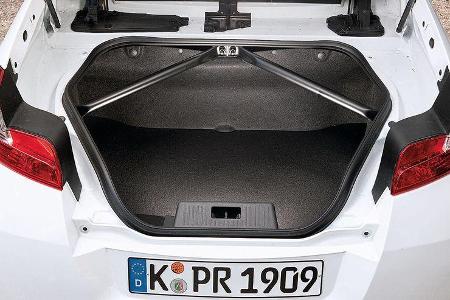 Das Gepäckraumvolumen des Renault Wind beträgt 270 Liter. Im stets
gleich großen Ladeabteil stören nur zwei Versteifungsstreben