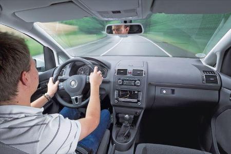 VW Touran, Innenraum, Cockpit