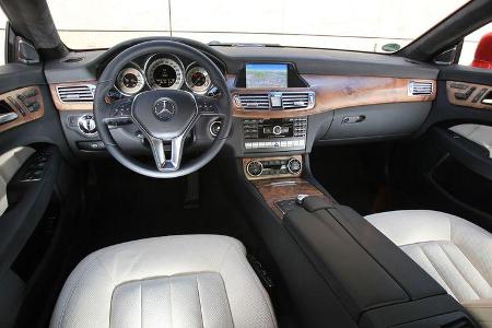 Mercedes CLS, Innenraum, Cockpit