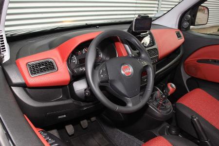 Fiat Doblo 2.0 16V Multijet, Cockpit