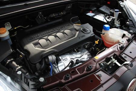Fiat Doblo 2.0 16V Multijet, Motorraum