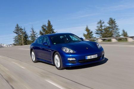 Porsche Panamera S Hybrid, Frontansicht, Fahrt, Bergstraße
