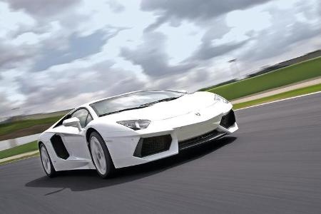 Lamborghini Aventador, Frontansicht, Teststrecke
