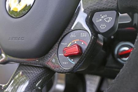 Ferrari LaFerrari, Bedienelemente