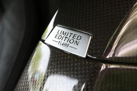 Ferrari LaFerrari, Plakette, Typenbezeichnung