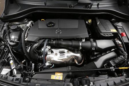 Mercedes B 220 4MATIC, Motor