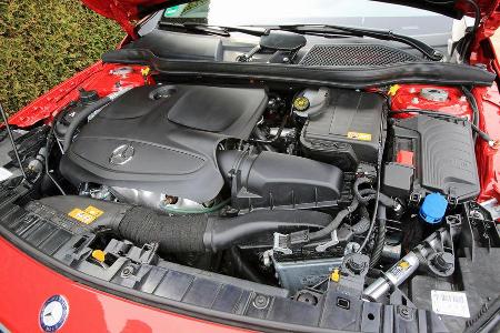 Mercedes GLA 200, Motor