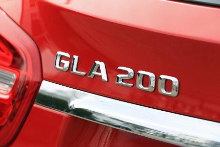 Mercedes GLA 200, Typenbezeichnung
