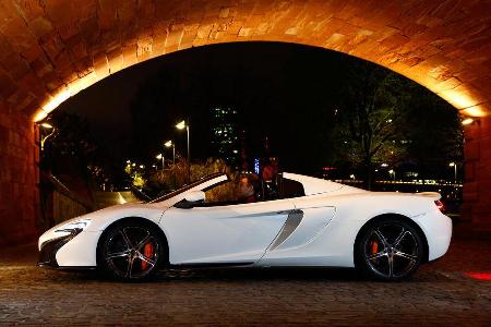 McLaren 650S Spider, Seitenansicht, Verdeck ffnet