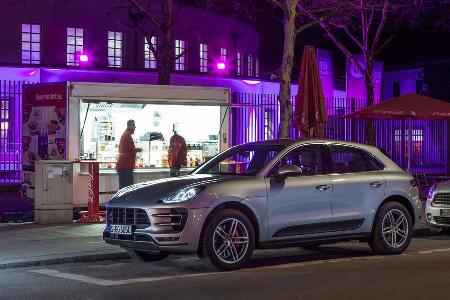 Porsche Macan Turbo, Seitenansicht, Grillbude