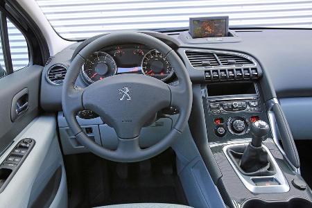 Peugeot 3008 1.6 VTi 120 ACTIVE, Cockpit, Lenkrad